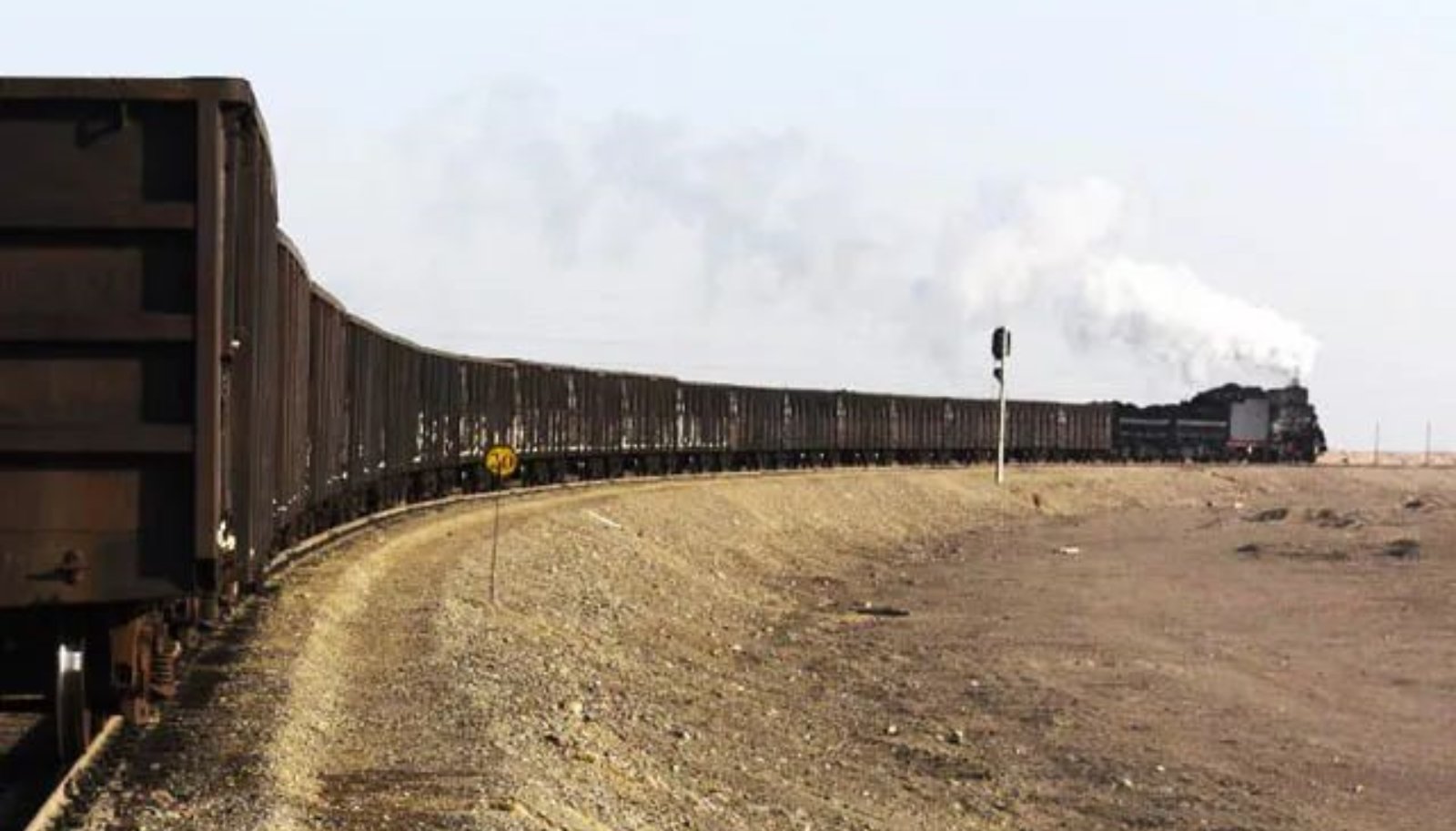 El grosor de las ruedas de los vagones de mercancías del ferrocarril en China